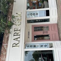 Pin-mount letters