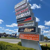pylon signs